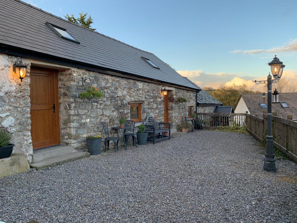 Hotel The Reindeer Retreat Buttercup Twin Kidwelly Exterior foto